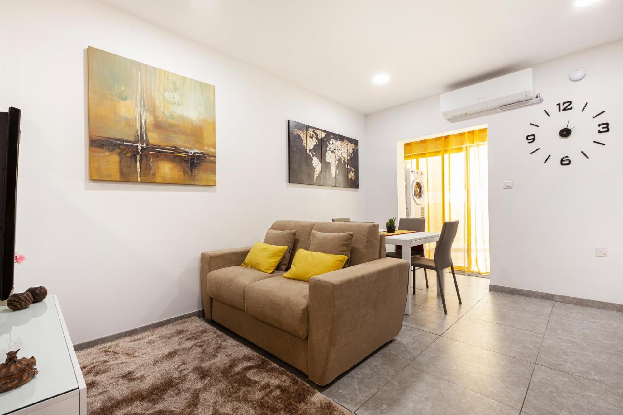 Modern & Lovely Studio - Prime Location Saint Julian's Εξωτερικό φωτογραφία